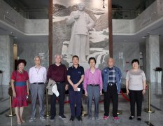 文化艺术界专家学者关心浙江杨艺发展