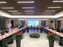 两专委会在杨艺座谈节地生态建设