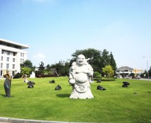 石雕艺术：凝固的时光，永恒的美学